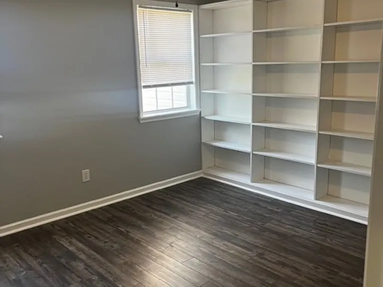 108 Crossfield Dr — Photo 14