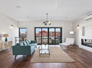 307 Van Brunt St, Brooklyn, NY 11231