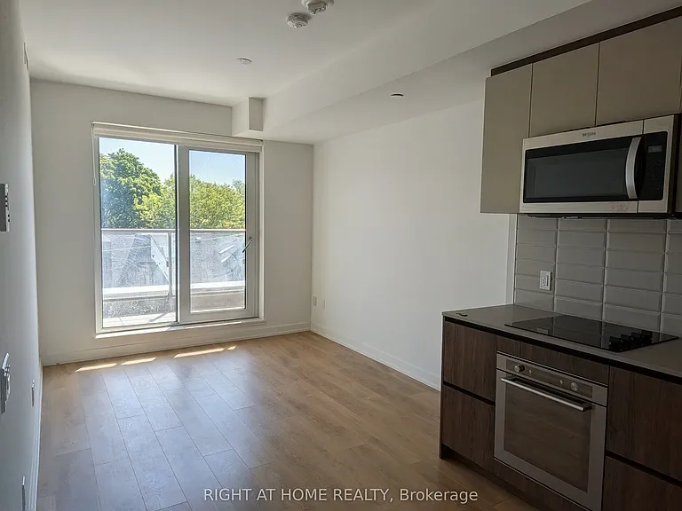 150 Logan Ave #437 — Photo 7
