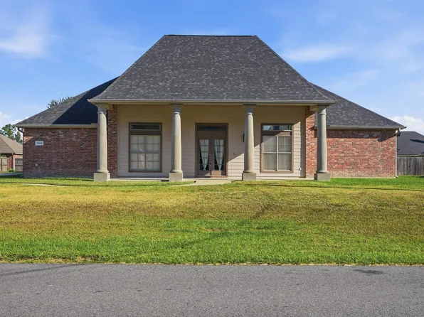 1054 S Kade Ln, Lake Charles, LA 70605
