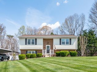 1136 Coolbrook Rd, Bedford, VA 24523