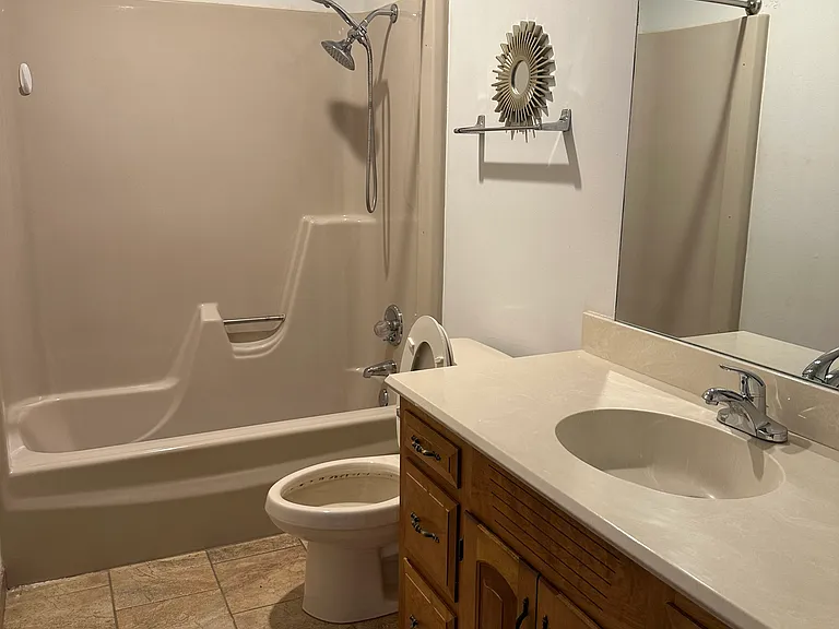 1405 SE Sunrise St #1405 — Photo 7