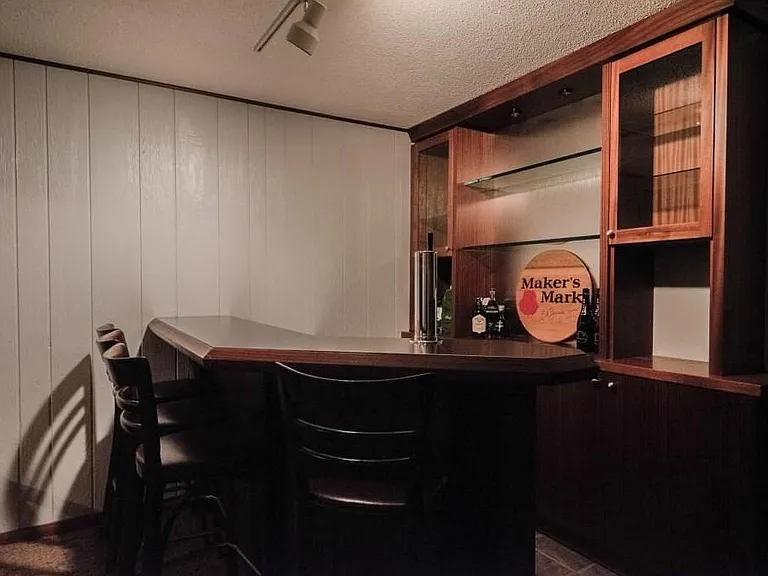 2102 Tamarin Trl — Photo 18