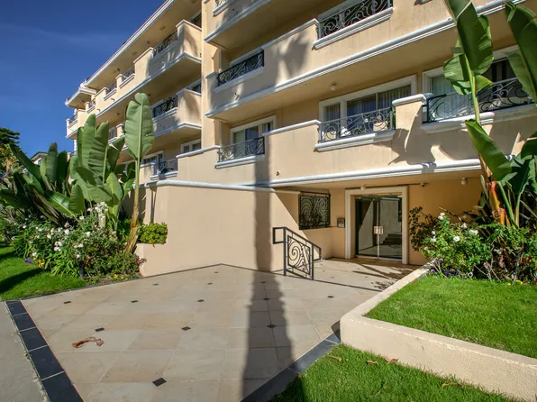 Santa Monica Sandpiper