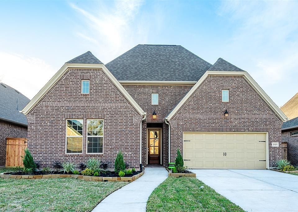1st image of 2323 Twin Rose Dr