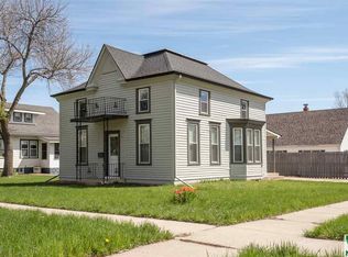 403 Albany Ave NE, Orange City, IA 51041