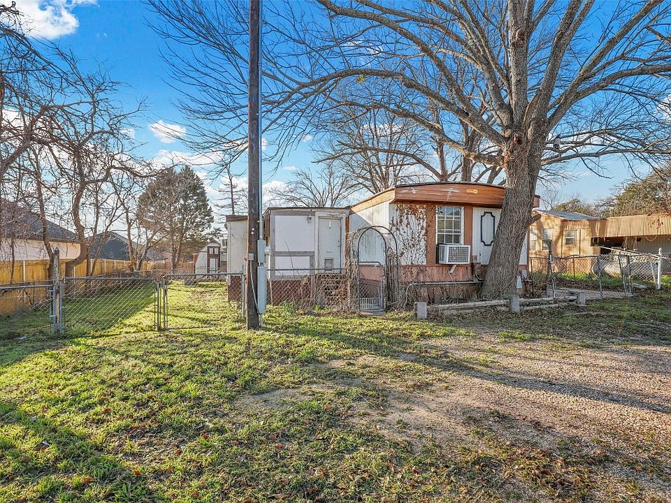 2209 Angelina St, Granbury, TX 76048 Zillow