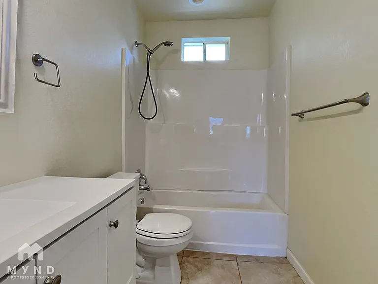 4809 Cedar St — Photo 16