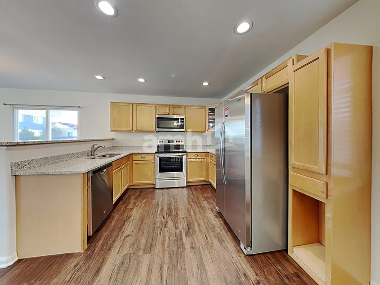 485 Winebrook Way — Photo 3