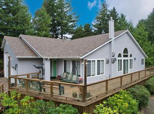 590 NW Terrace St, Waldport, OR 97394