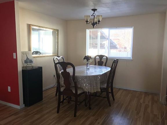 4th image of 929 Park Ave