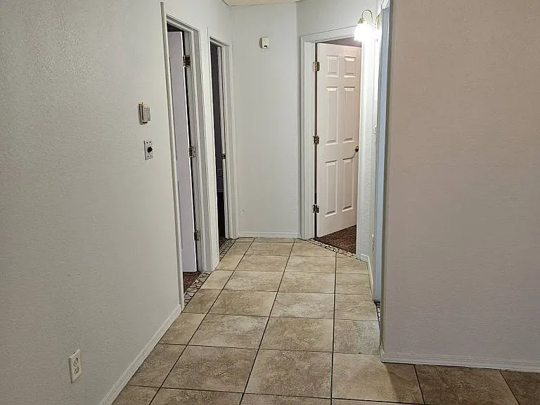 2301 Tierra Sol Rd — Photo 18