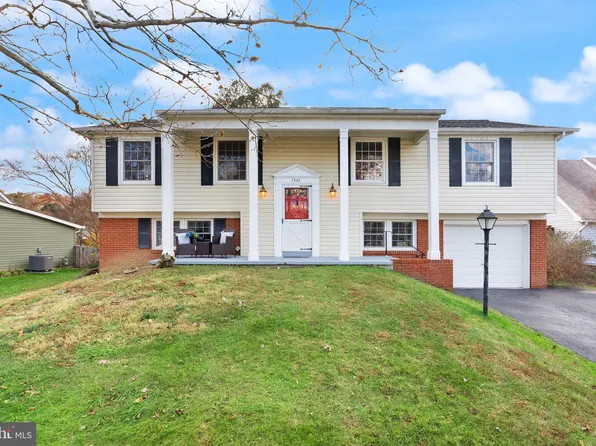 7322 Wickford Dr, Alexandria, VA 22315