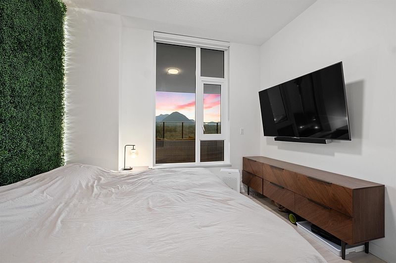 North Vancouver Apartment for rent - 3 Bedrooms — photo 16