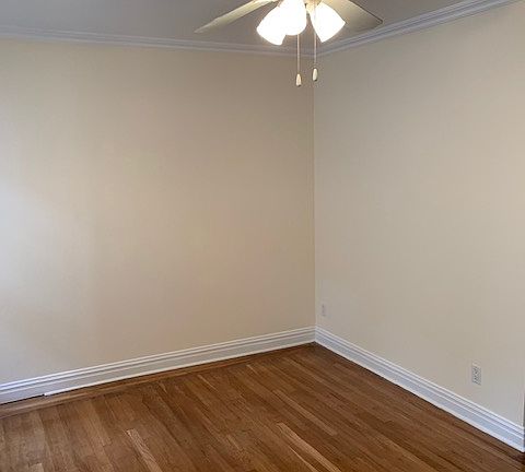 5th image of 845 Lexington Ave APT 4R