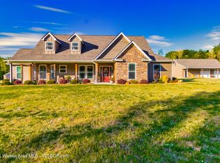 15 Robbie Rd, Haleyville, AL 35565