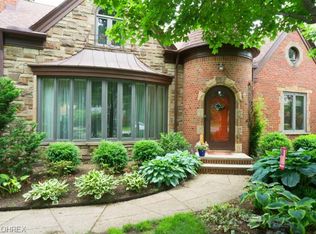 19754 N Sagamore Rd, Fairview Park, OH 44126
