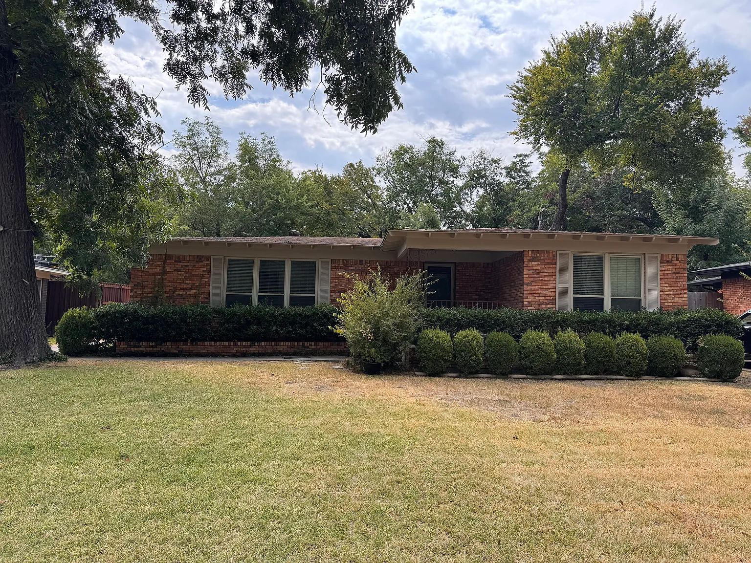 3 bed, 1841 sqft, $4,000 — Photo 1