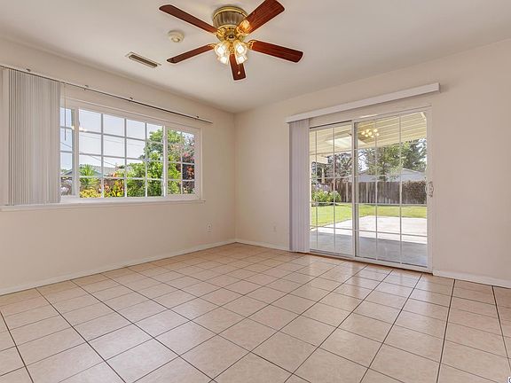 5th image of 22812 Ingomar St