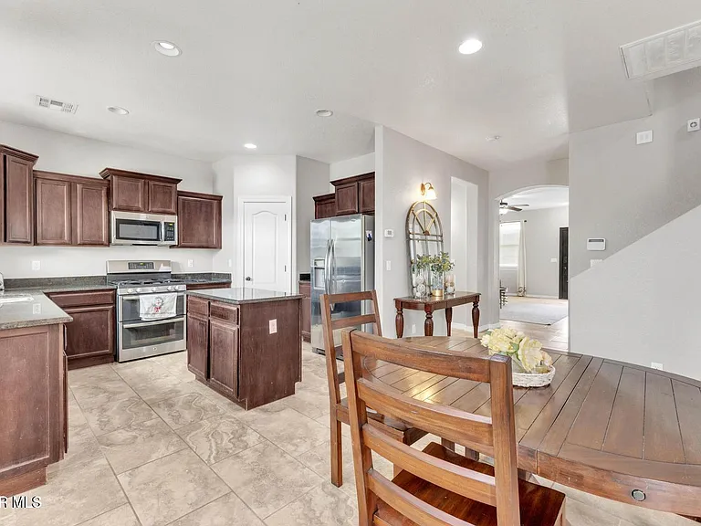 408 Bellwoode Ave — Photo 11
