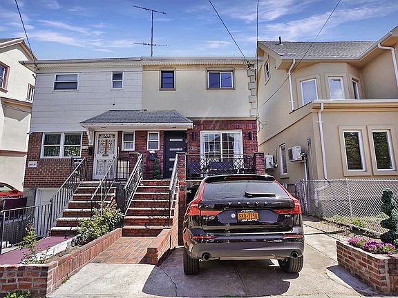 3rd image of 2035 E 15th St