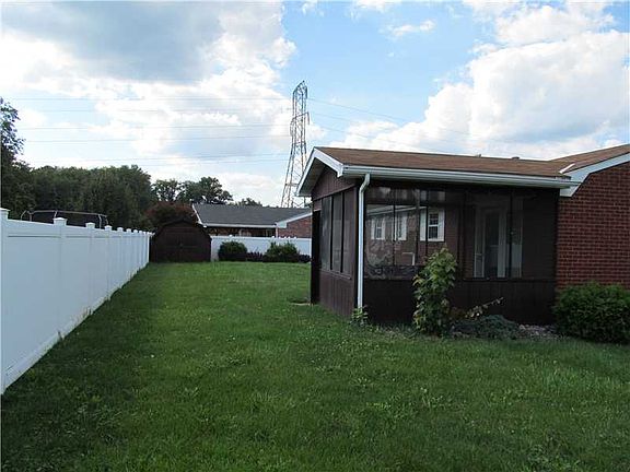 2nd image of 13944 Valley Vue Dr