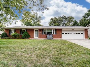 762 Cransberry Dr, Dayton, OH 45449