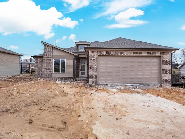 29 Walnut Valley Dr, Little Rock, AR 72211