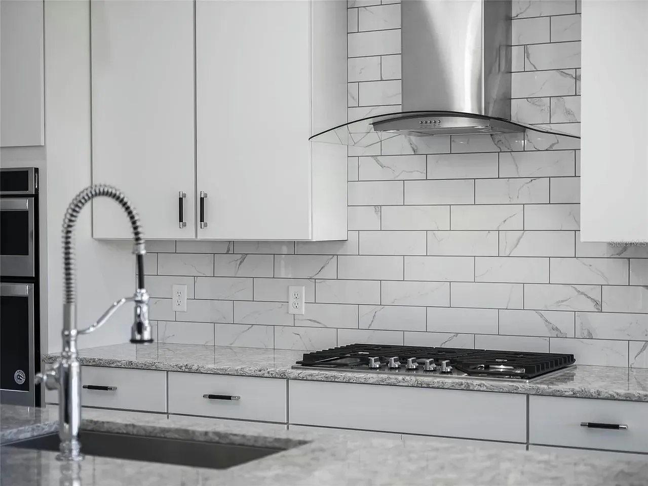 6 bed, 4207 sqft, $6,000 — Photo 4