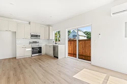 787 NE Bryant St #7009 Photo 1