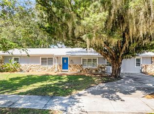 402 Palm Way, Tavares, FL 32778