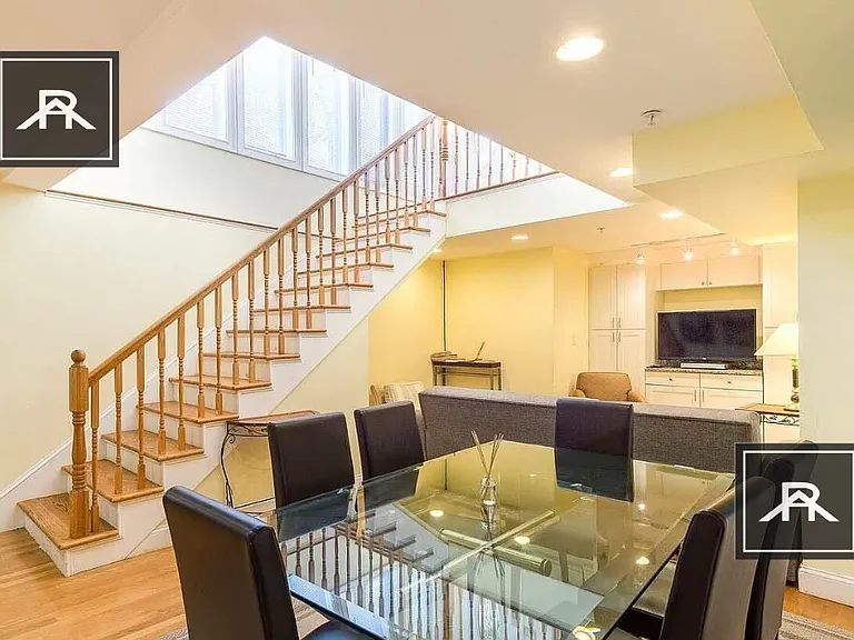 74 Georgia St #2 — Photo 4