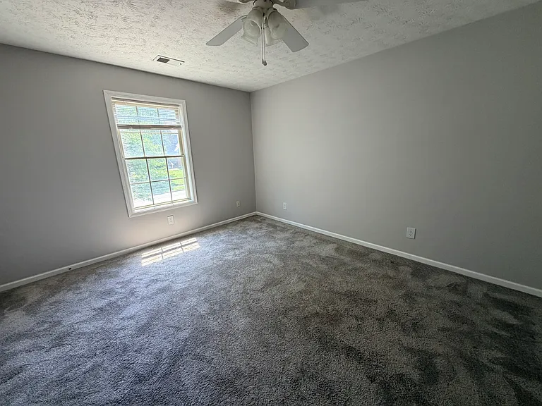 4852 Clifford Cir — Photo 19