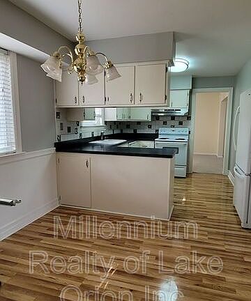 5th image of 29359 Hemlock Dr