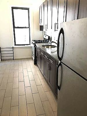 1st image of 2101 Westbury Ct APT 2C