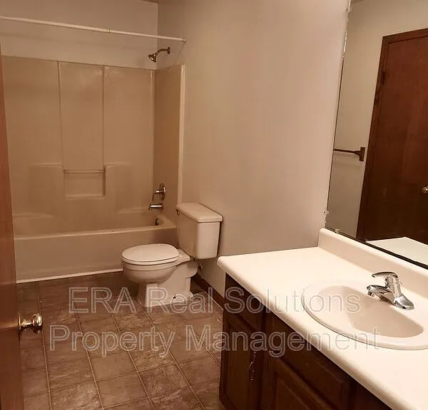 434-442 S West St #7 — Photo 7