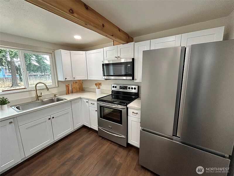 4th image of 7029 S G Street