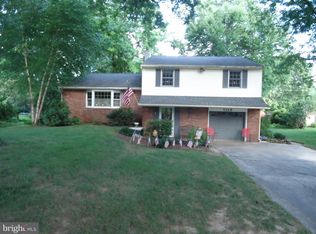 1113 Azalea Dr, Warminster, PA 18974