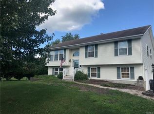 16 Bernadette Way, Washingtonville, NY 10992