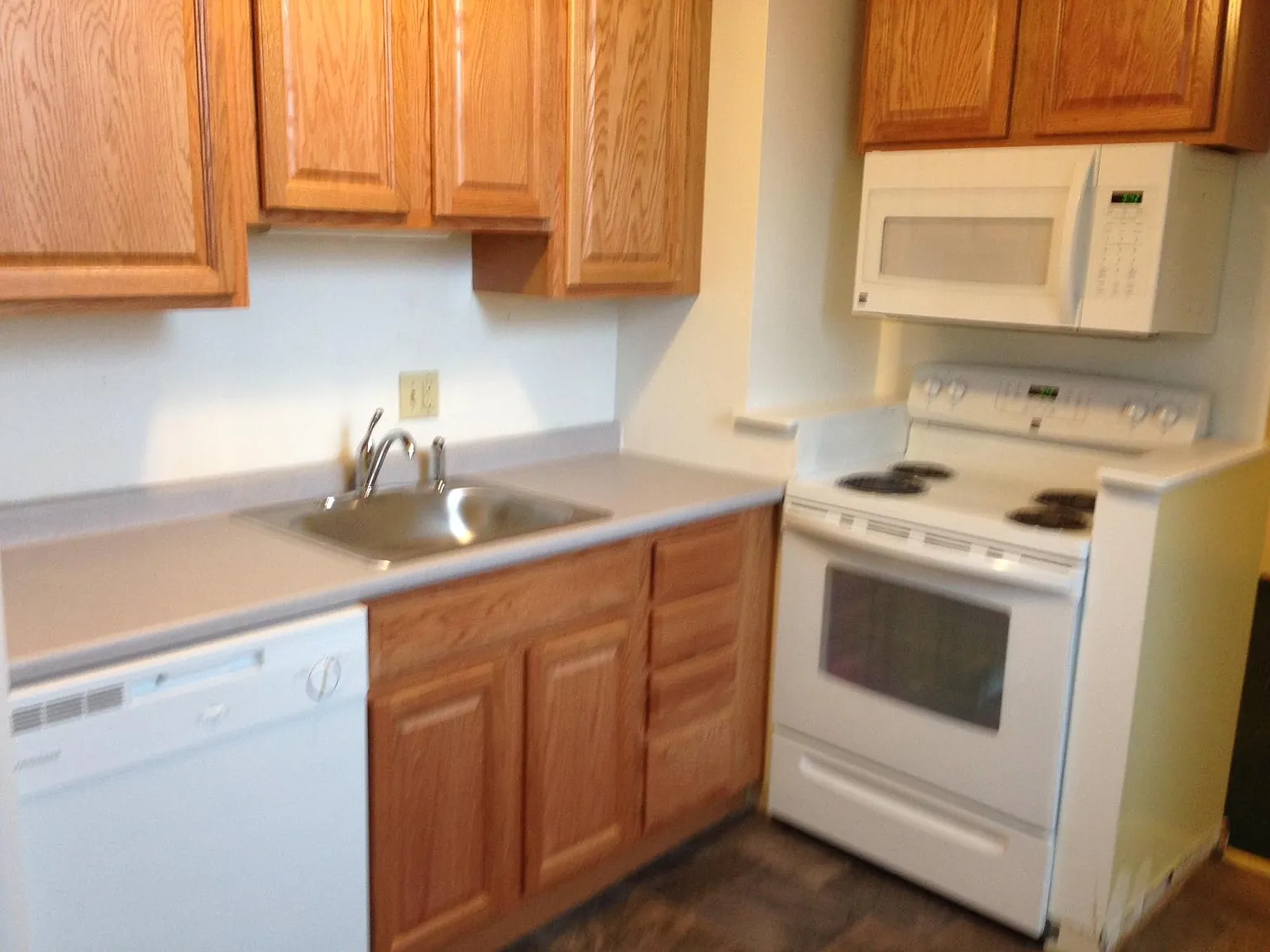 2 bed, $1,400 — Photo 2