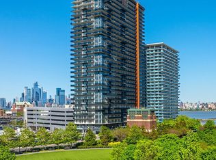 35 Park Ln N #3015, Jersey City, NJ 07310
