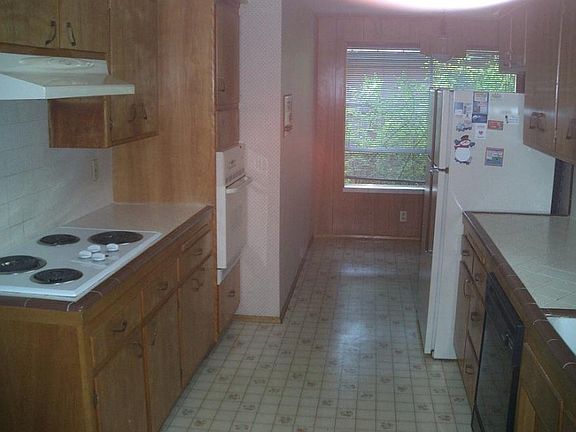 2nd image of 12610 SE 56th St