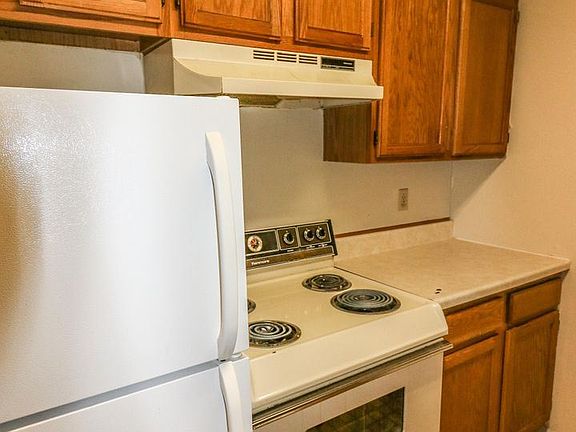 4th image of 1852 Anderson Ave APT 8