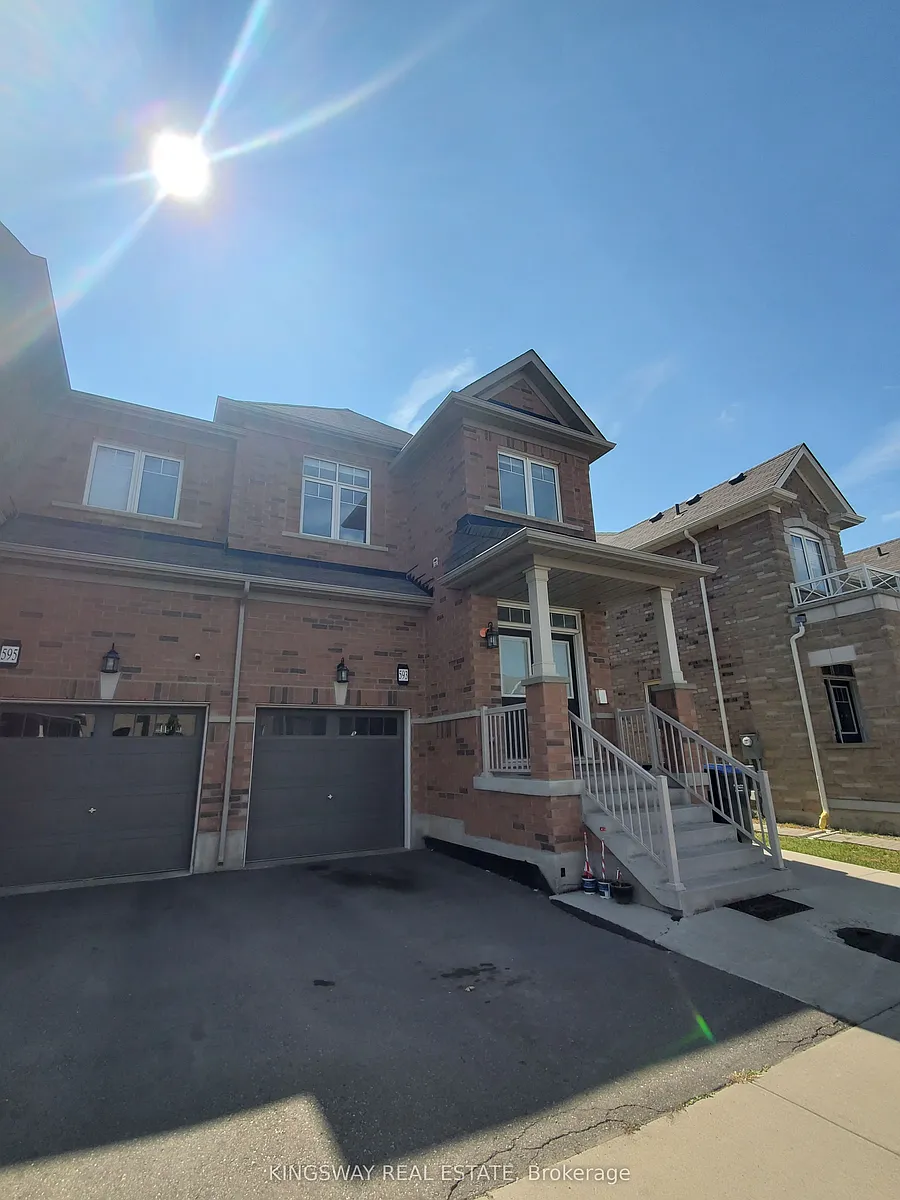 Building Photo - 593 Remembrance Rd #UPPER