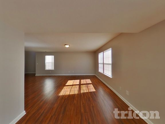 4th image of 11949 Titania Cir