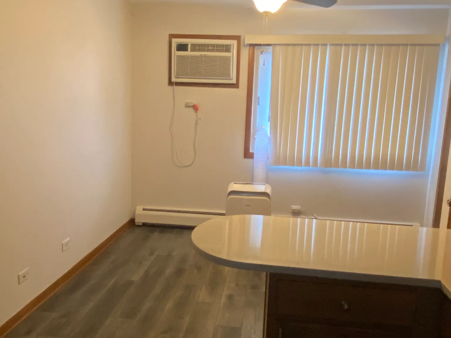 2 bed, 900 sqft, $1,500 — Photo 2