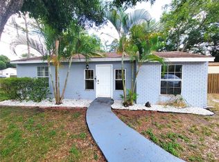 5205 Serena Dr, Temple Terrace, FL 33617