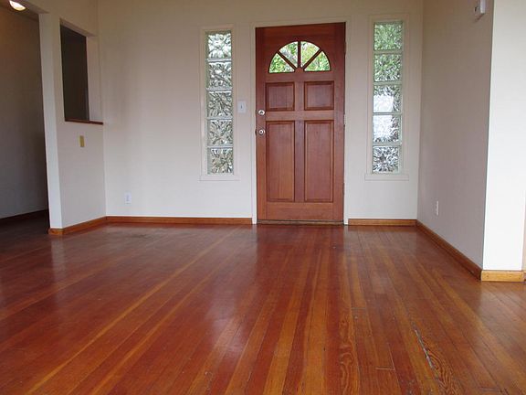 4th image of 2519 Emerson St