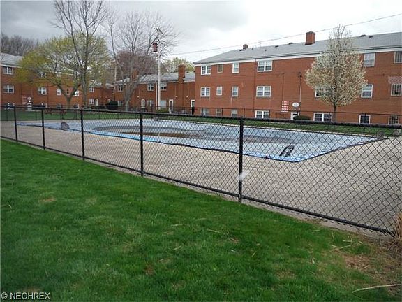 2nd image of 3964 Brendan Ln Unit 406