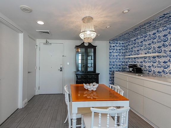 3rd image of 1101 West Ave #1017